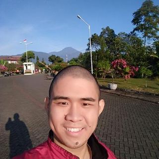 Julius Tanuwijaya profile picture